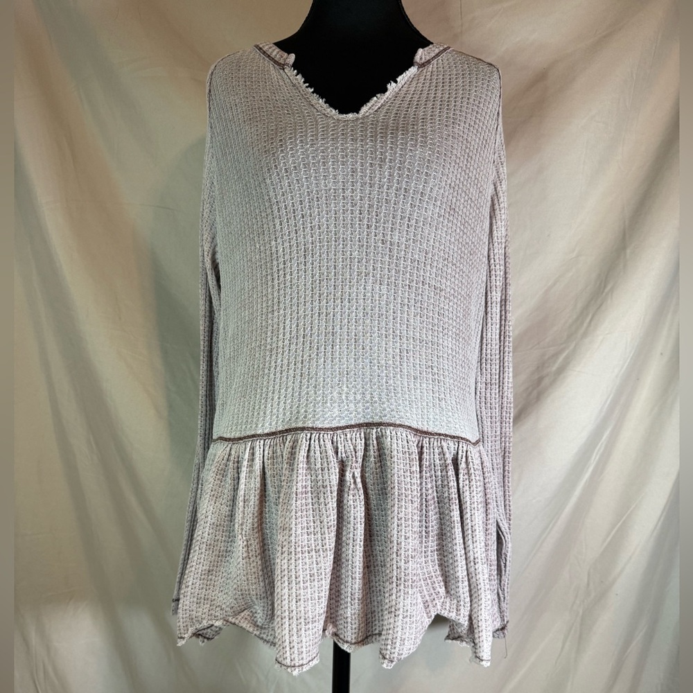 Altar'd State Peplum Hem‎ Waffle Knit Thermal Top ✨